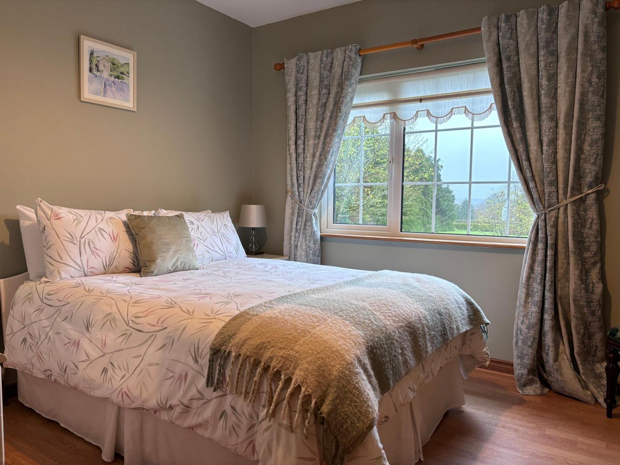 The Lodge Self Catering Castlerea Exteriör bild