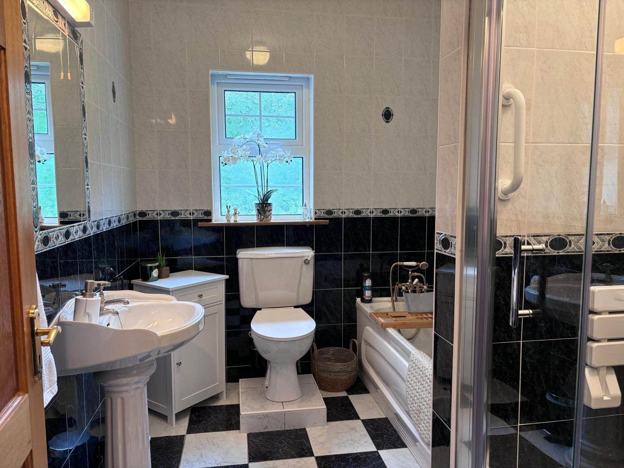 The Lodge Self Catering Castlerea Exteriör bild